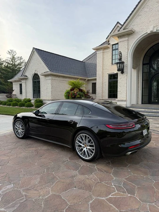 2017 Porsche 971 Panamera - Image 4 of 5