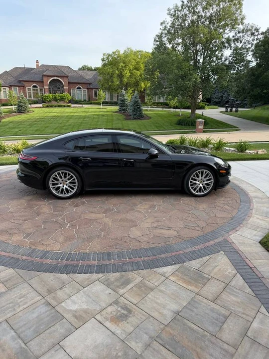 2017 Porsche 971 Panamera - Image 2 of 5