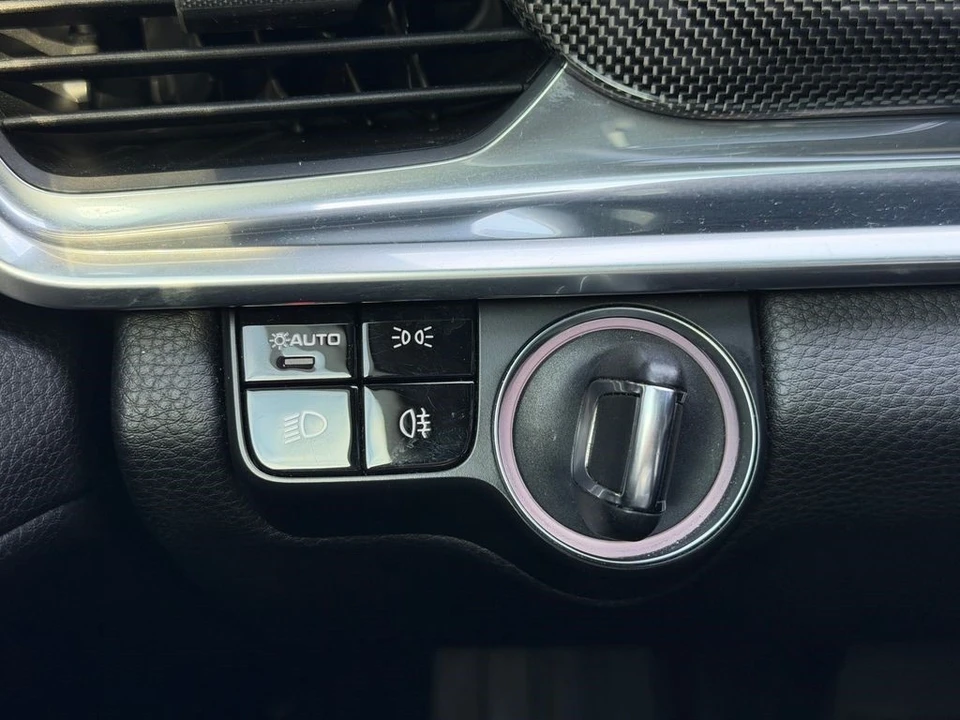 2017 Porsche 971 Panamera - Image 20 of 21