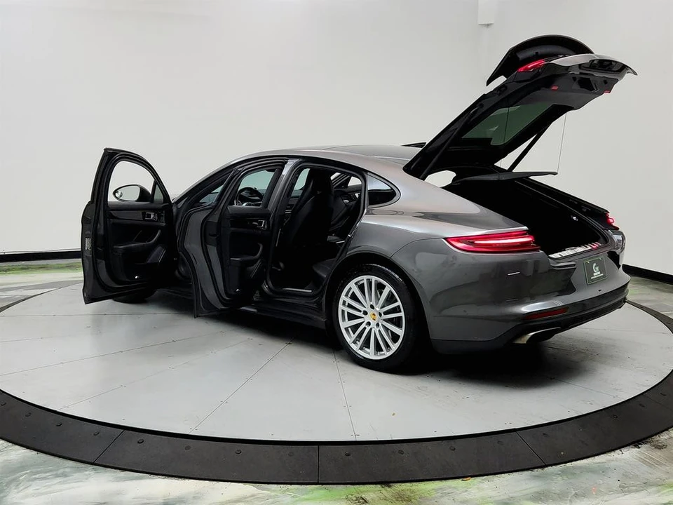 2017 Porsche 971 Panamera - Image 12 of 21