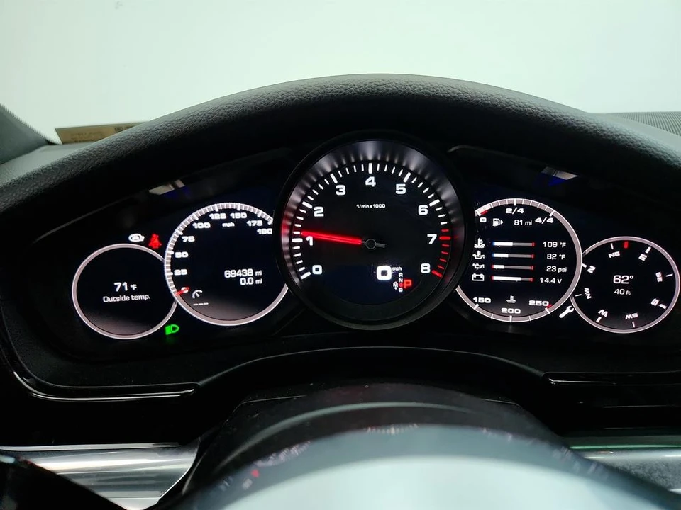 2017 Porsche 971 Panamera - Image 17 of 21