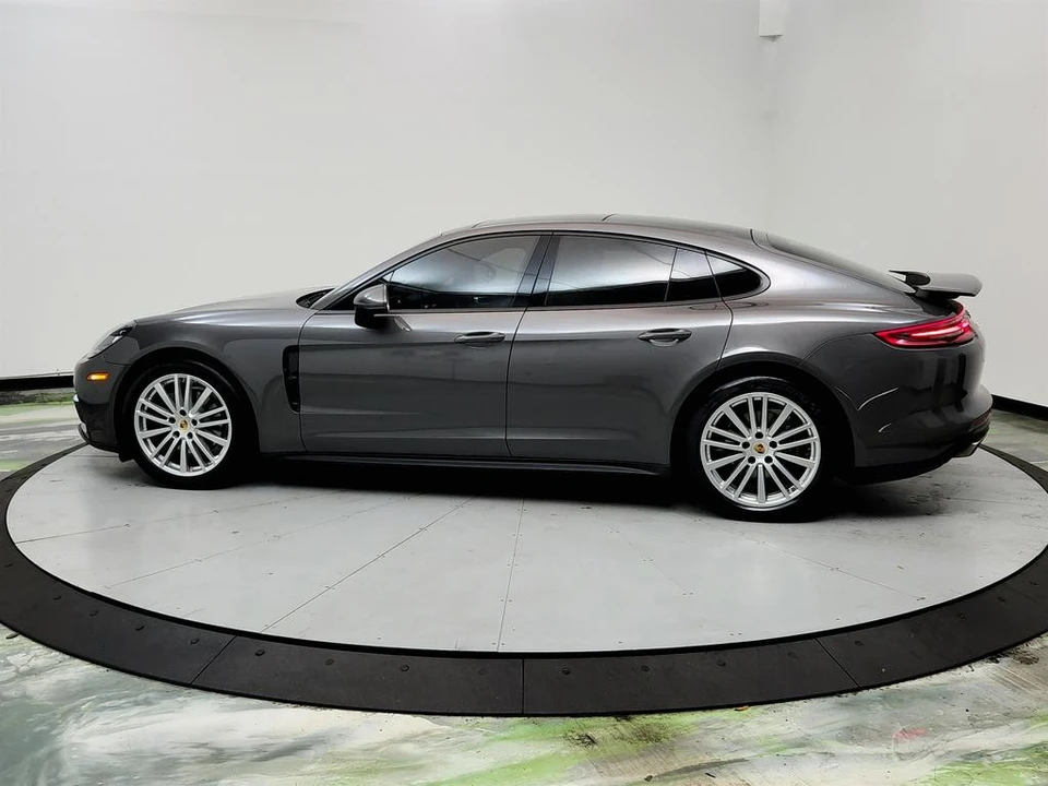 2017 Porsche 971 Panamera - Image 8 of 21