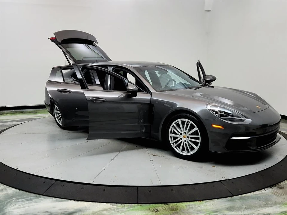 2017 Porsche 971 Panamera - Image 10 of 21