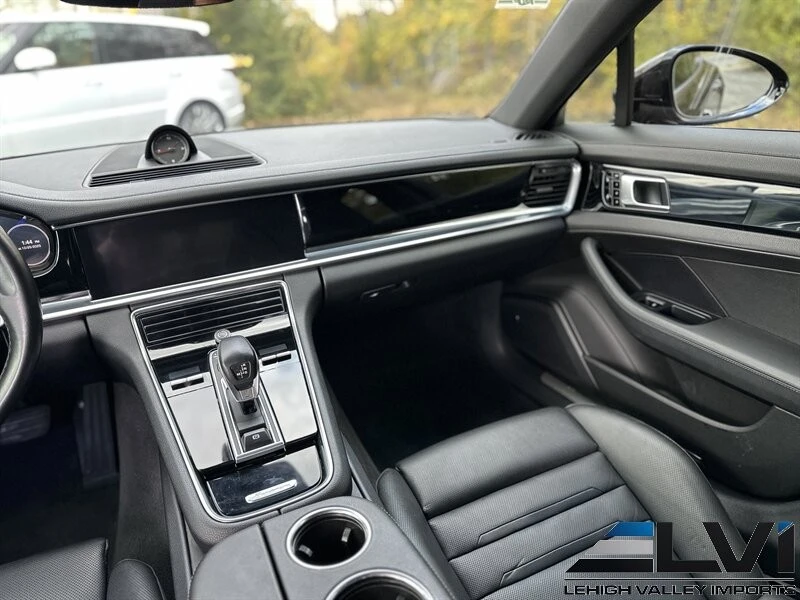 2017 Porsche 971 Panamera - Image 14 of 20