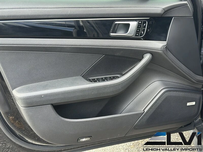 2017 Porsche 971 Panamera - Image 9 of 20