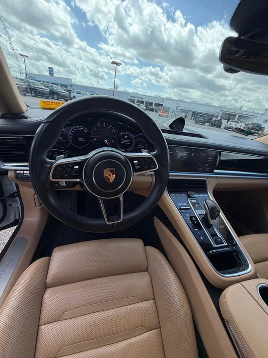 2017 Porsche 971 Panamera - Image 11 of 12