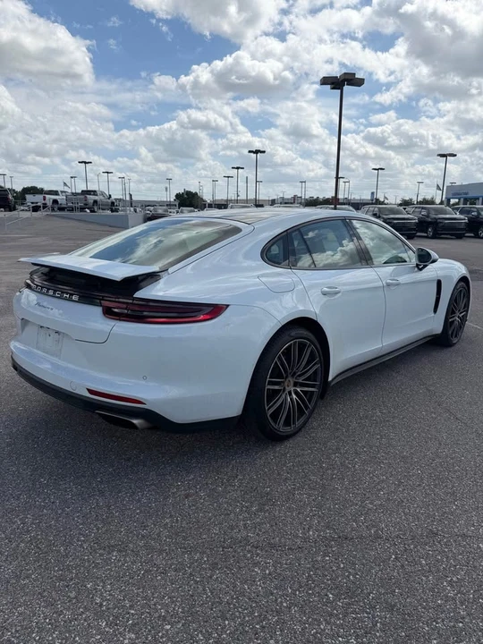 2017 Porsche 971 Panamera - Image 6 of 12