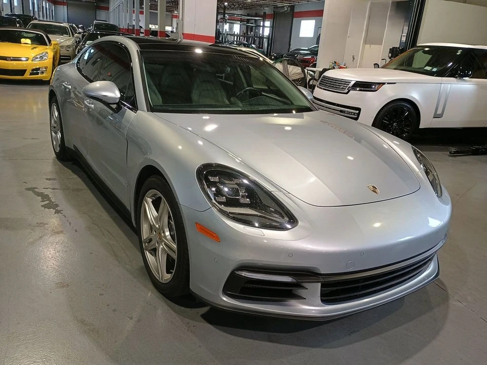 2017 Porsche 971 Panamera 4S - Image 8 of 12