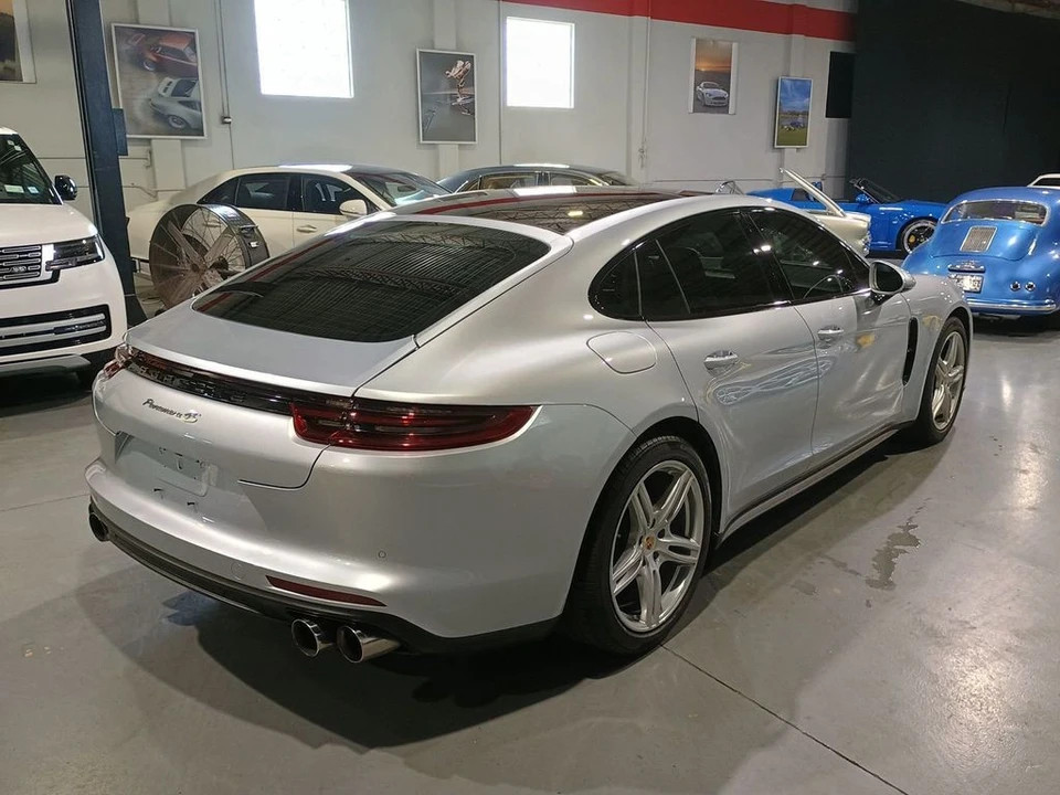 2017 Porsche 971 Panamera 4S - Image 6 of 12