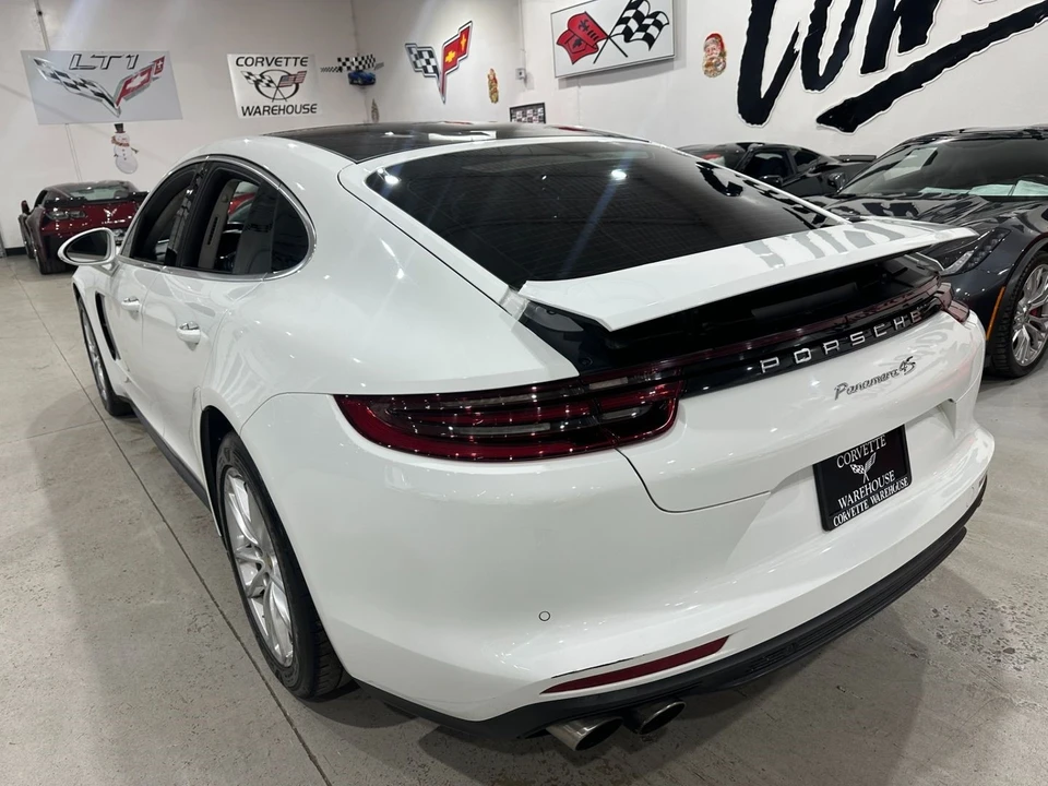 2017 Porsche 971 Panamera S - Image 4 of 11