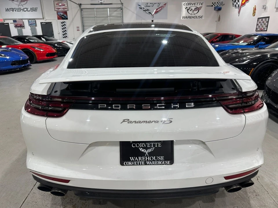 2017 Porsche 971 Panamera S - Image 9 of 11