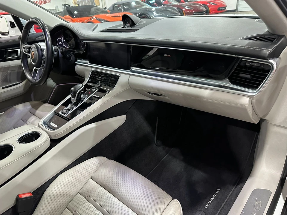 2017 Porsche 970 Panamera 4S - Image 17 of 21