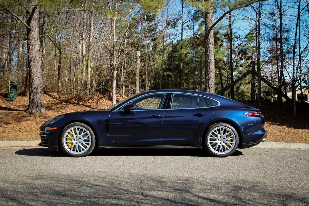 2017 Porsche 971 Panamera S - Image 5 of 19