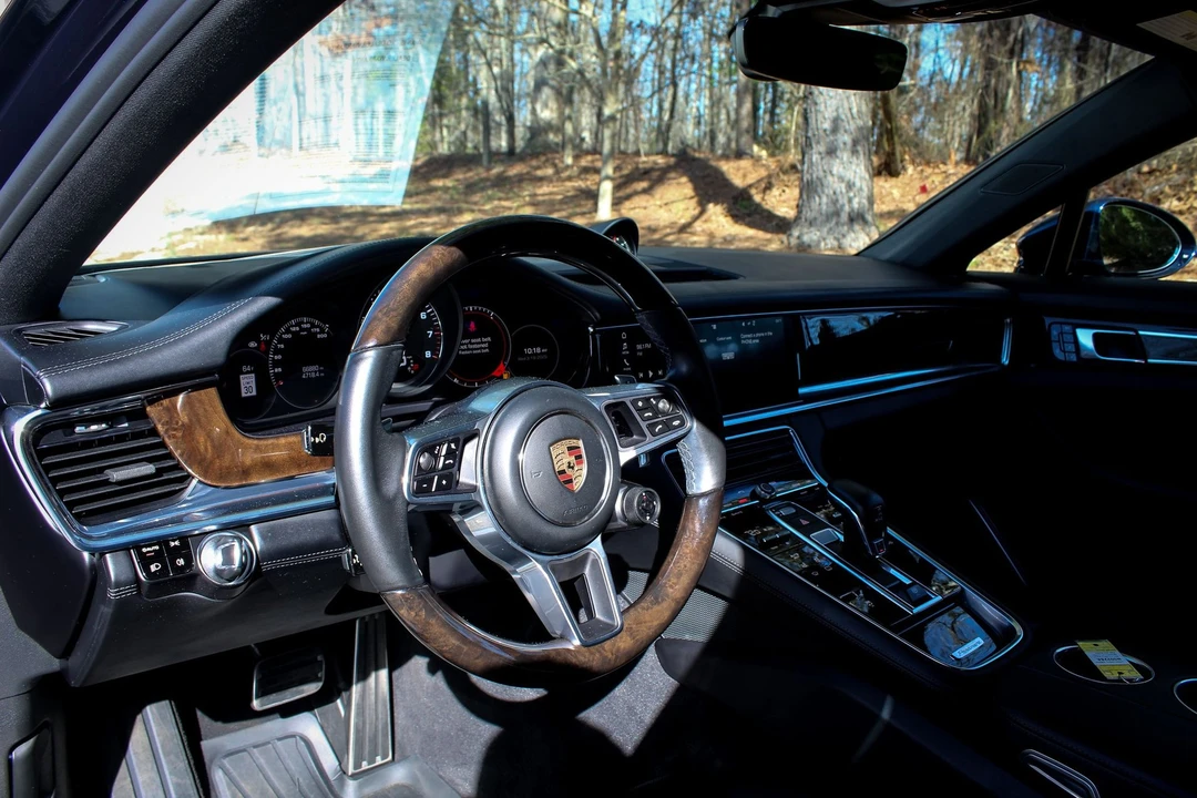 2017 Porsche 971 Panamera S - Image 10 of 19