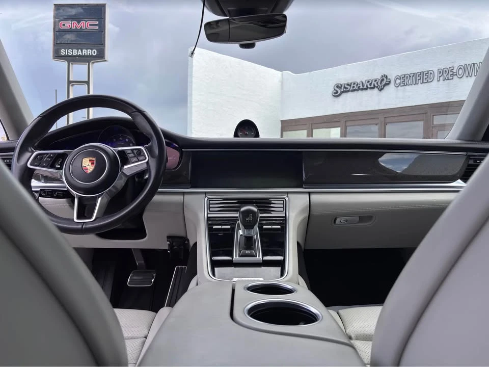 2017 Porsche 971 Panamera 4S - Image 9 of 10