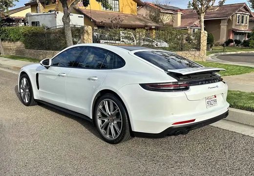 2017 Porsche Panamera 4S
