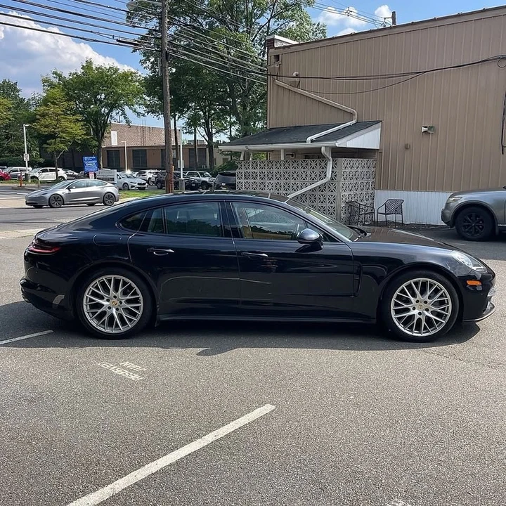 2017 Porsche 971 Panamera 4S - Image 5 of 8