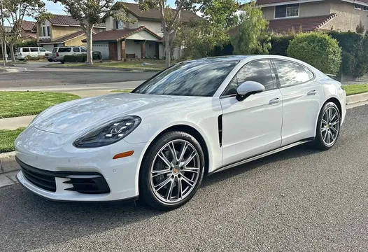 2017 Porsche Panamera 4S