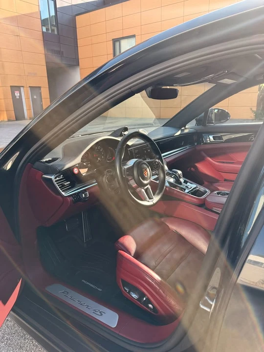 2017 Porsche 971 Panamera 4S - Image 9 of 13