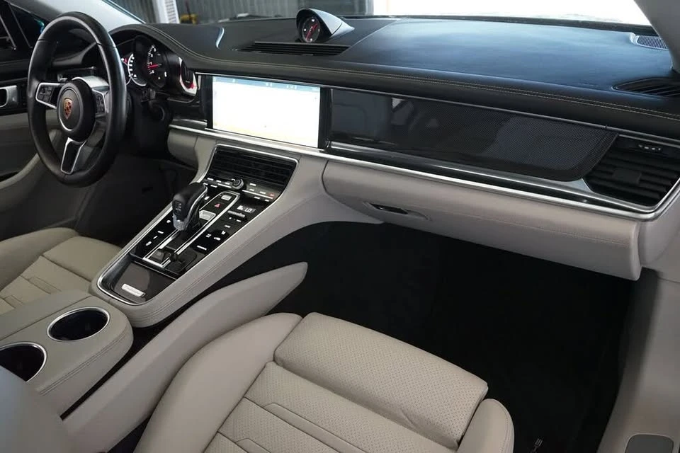 2017 Porsche 971 Panamera 4S - Image 4 of 20