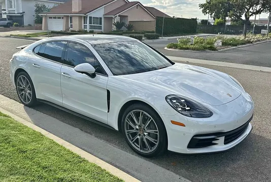 2017 Porsche Panamera 4S
