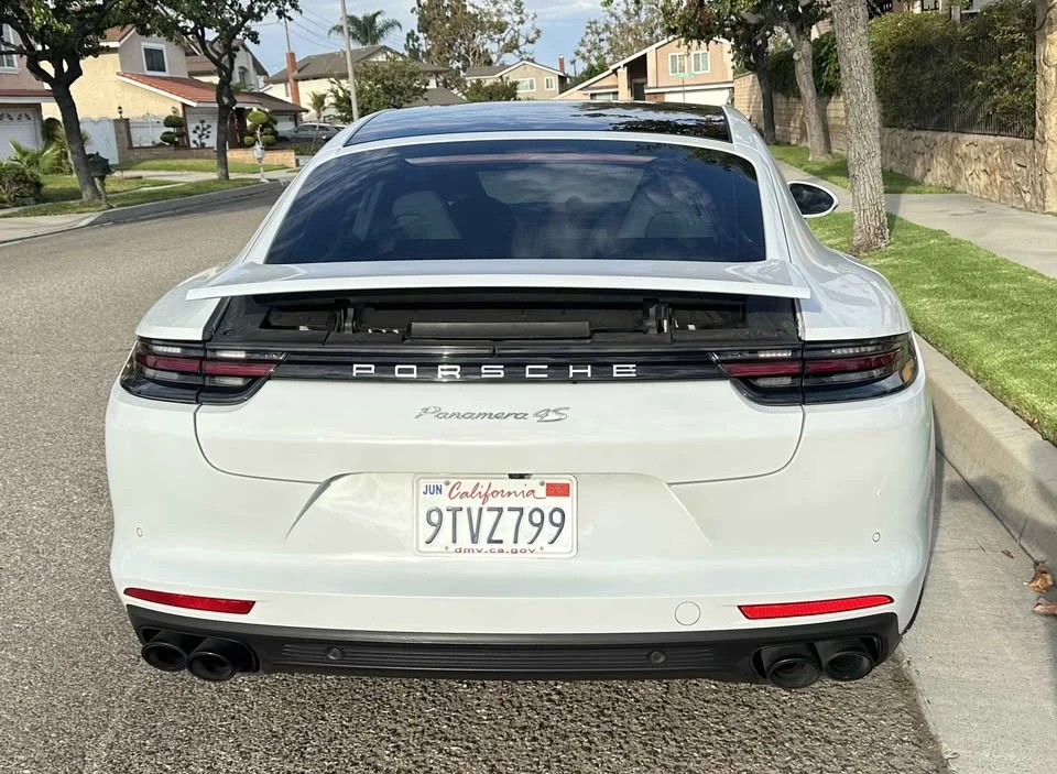 2017 Porsche 971 Panamera 4S - Image 9 of 11