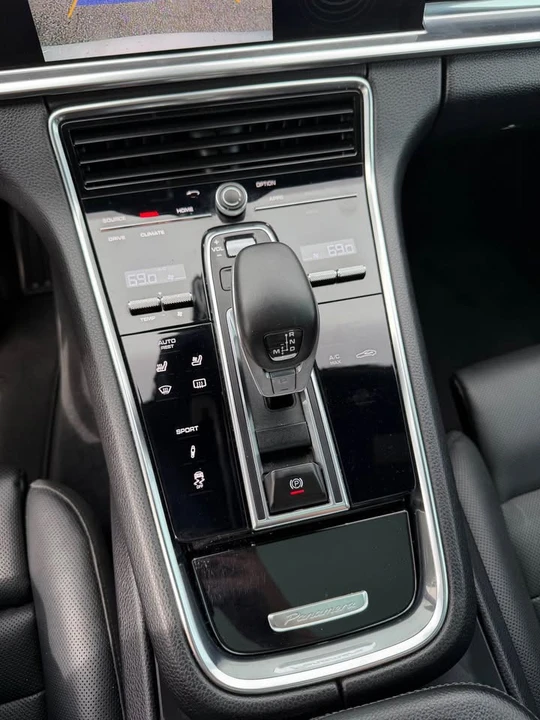 2017 Porsche 971 Panamera 4S - Image 14 of 19