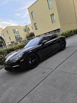 2017 Porsche Panamera 4S