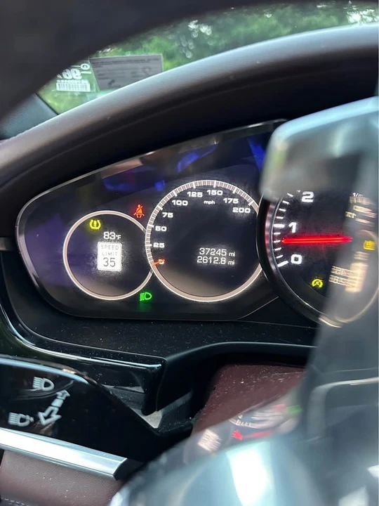 2017 Porsche 971 Panamera 4S - Image 7 of 8