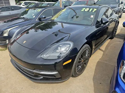 2017 Porsche Panamera 4S Sedan