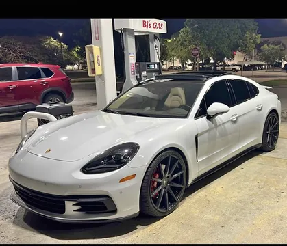 2017 Porsche Panamera 4S Sport Turismo