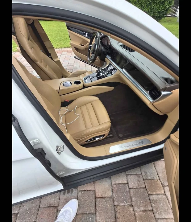 2017 Porsche Panamera - Image 13 of 14