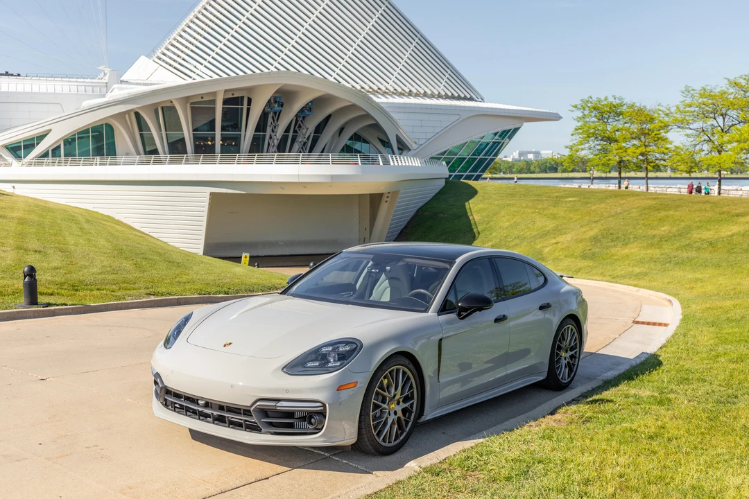 2017 Porsche 971 Panamera S - Image 6 of 8
