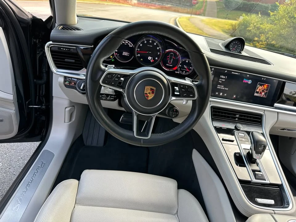 2017 Porsche 971 Panamera 4S - Image 5 of 12