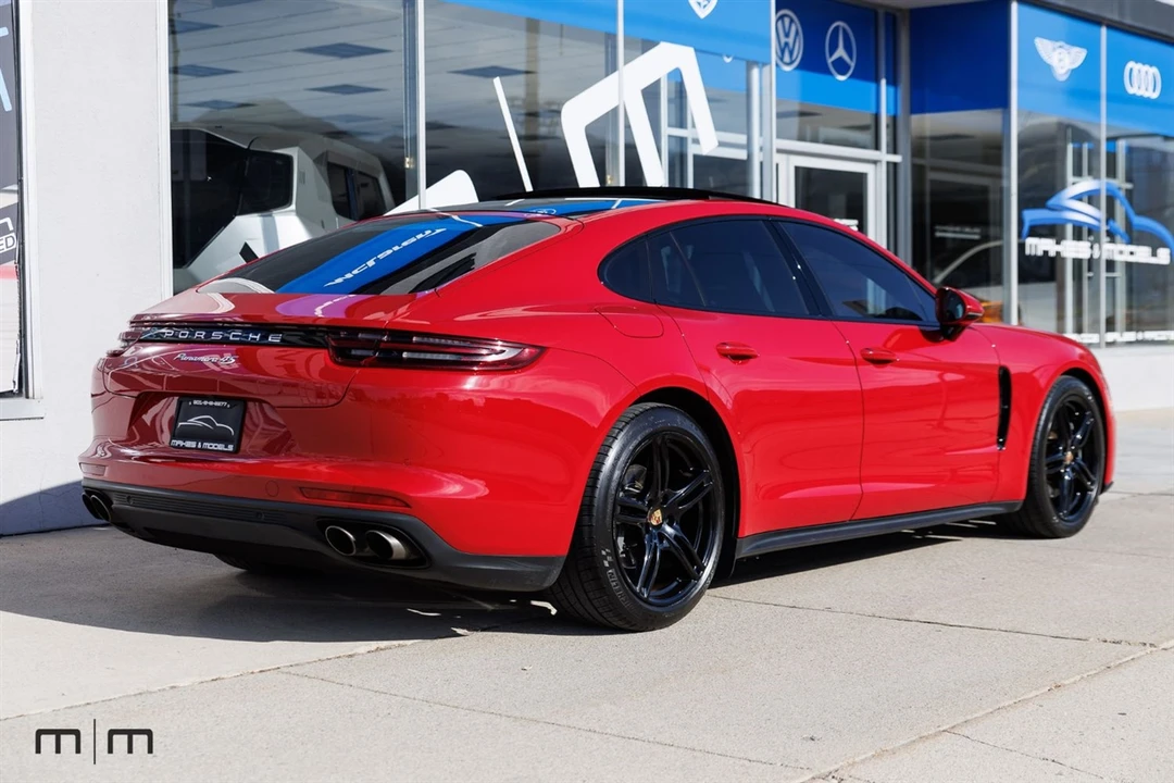 2017 Porsche 971 Panamera 4S - Image 7 of 31
