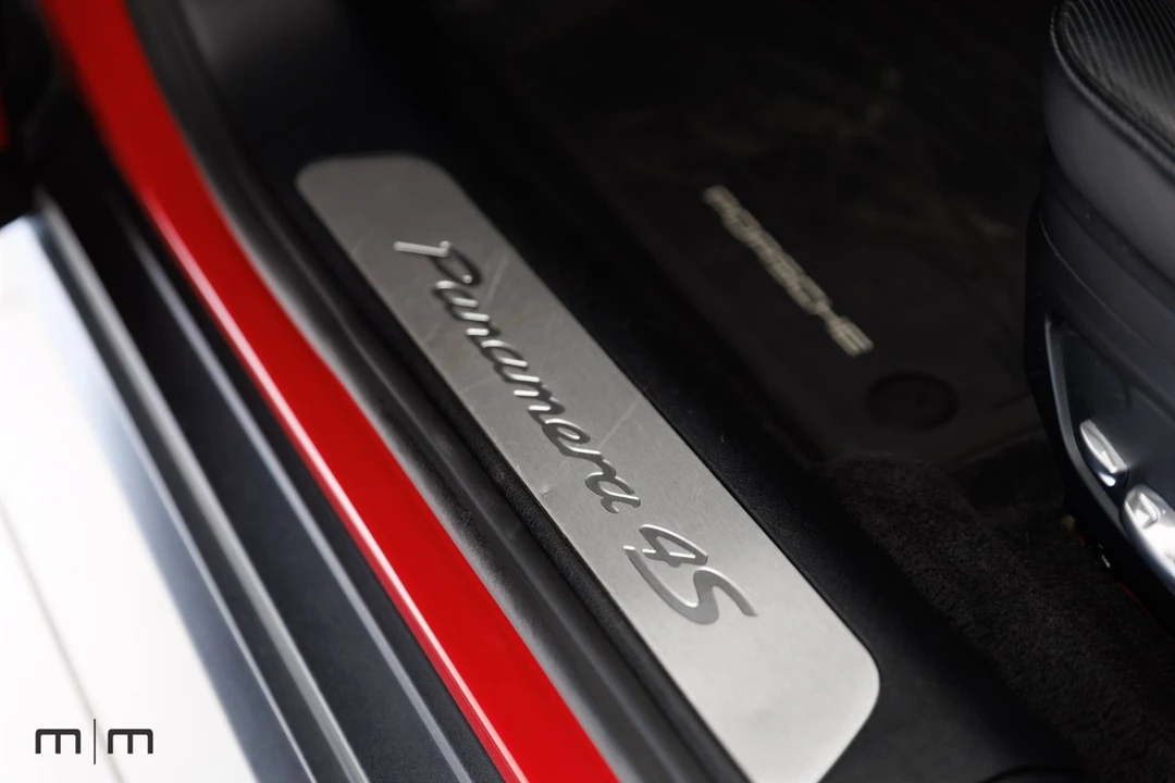 2017 Porsche 971 Panamera 4S - Image 28 of 31