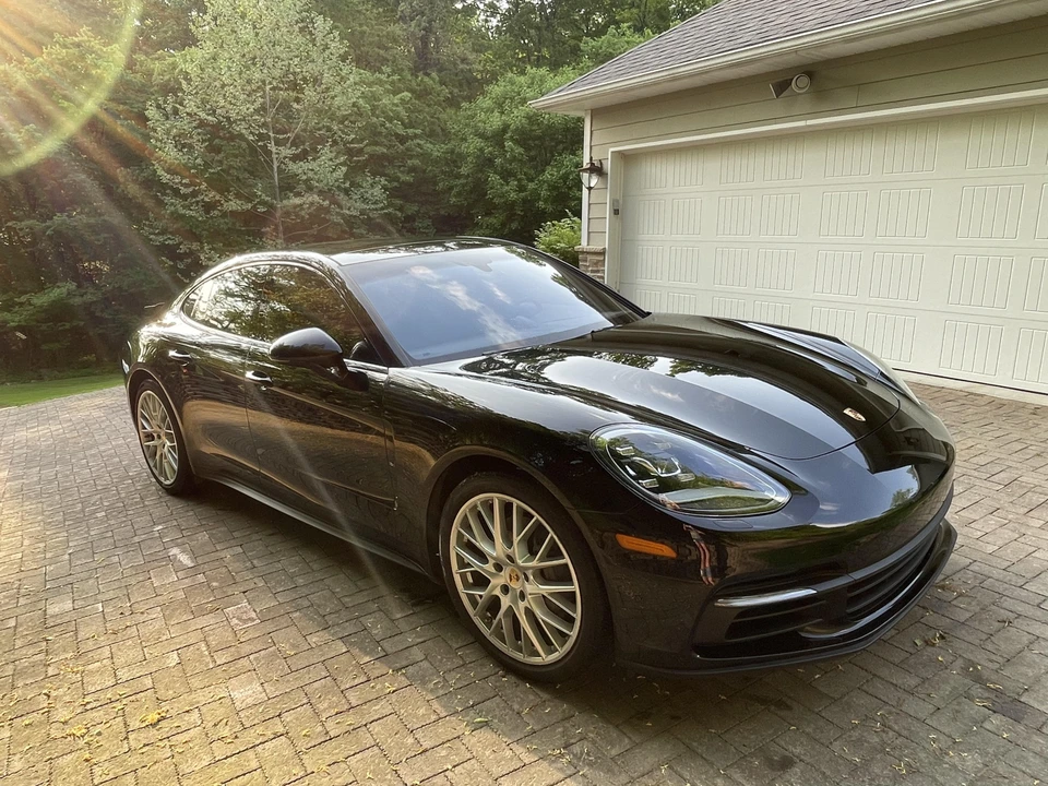 2017 Porsche 971 Panamera S - Image 8 of 31