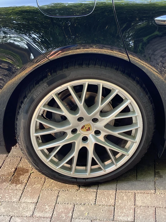 2017 Porsche 971 Panamera S - Image 18 of 31