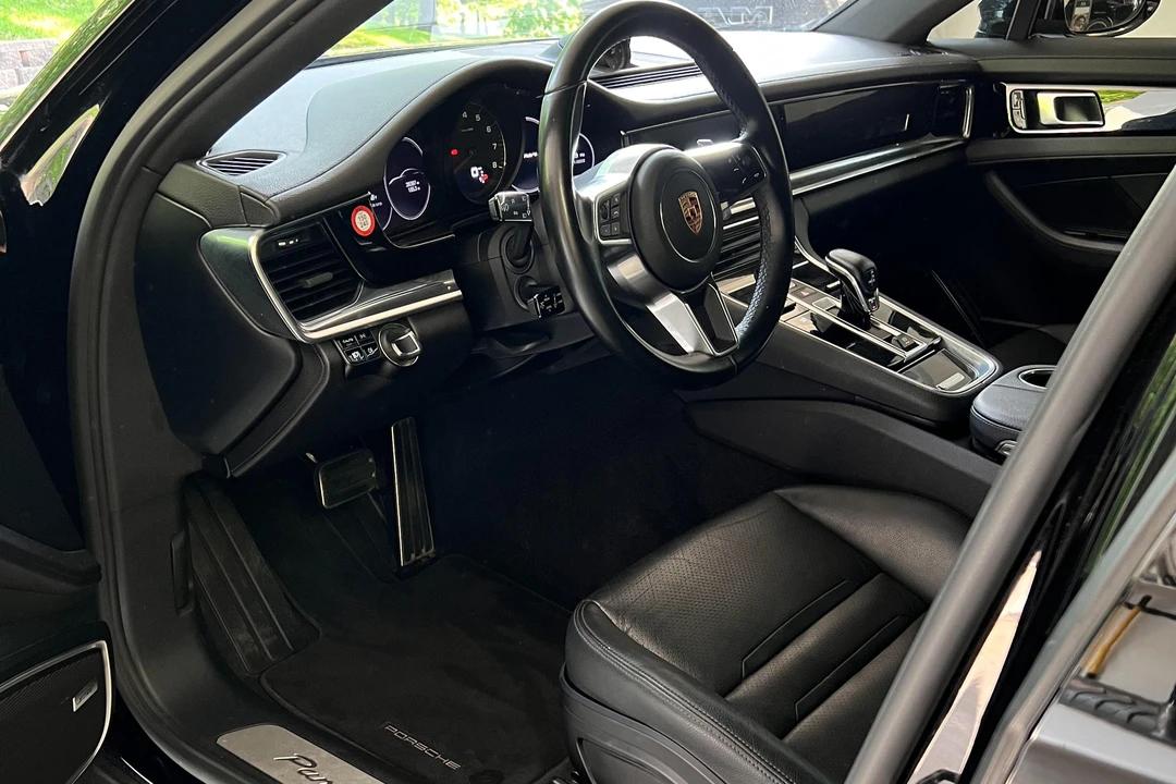 2017 Porsche 971 Panamera S - Image 20 of 31