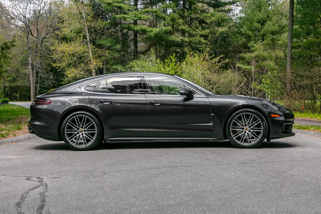 2017 Porsche 971 Panamera S - Image 10 of 31
