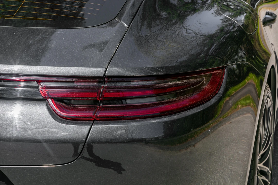 2017 Porsche 971 Panamera S - Image 24 of 31