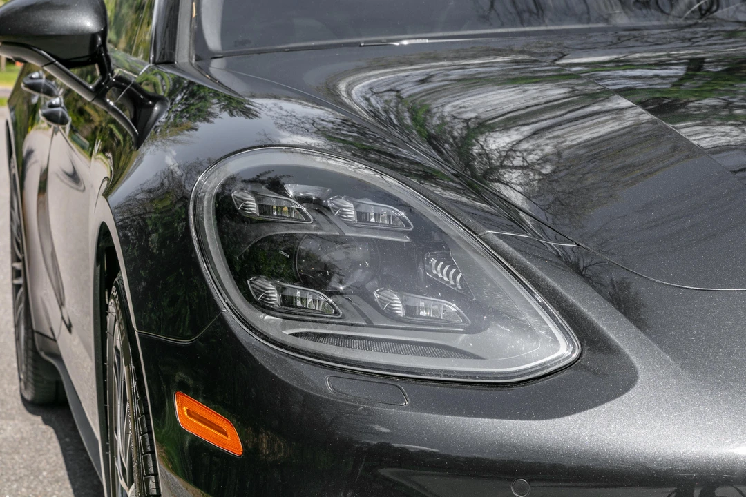 2017 Porsche 971 Panamera S - Image 11 of 31
