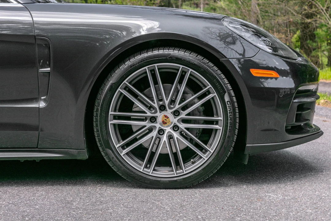 2017 Porsche 971 Panamera S - Image 29 of 31