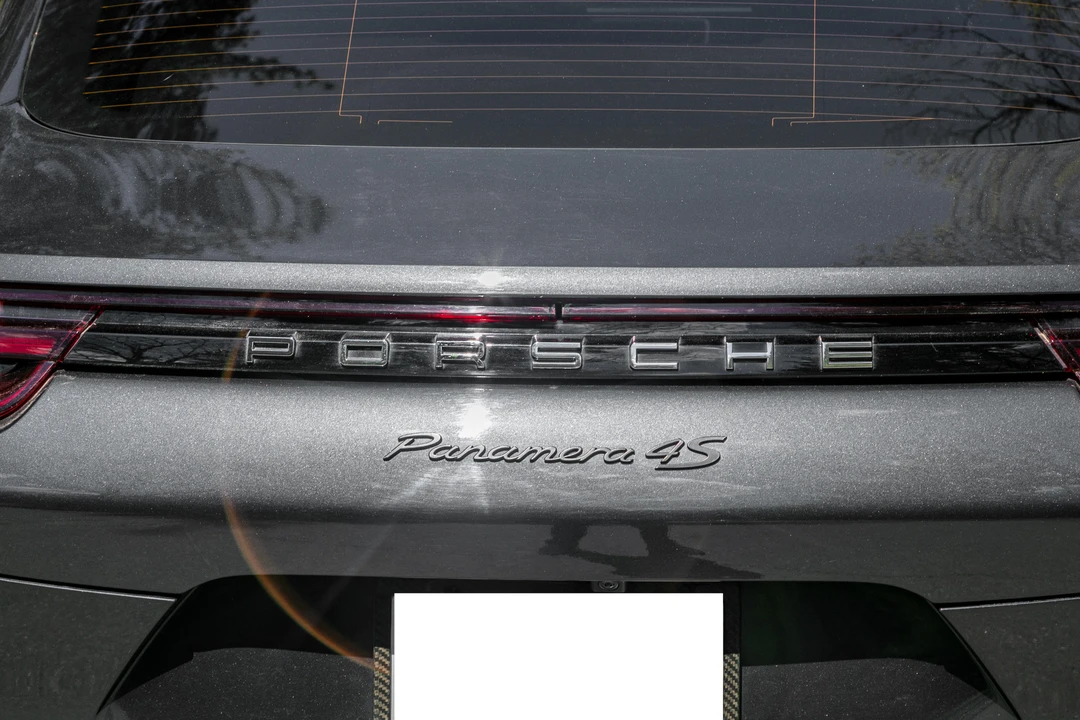 2017 Porsche 971 Panamera S - Image 21 of 31