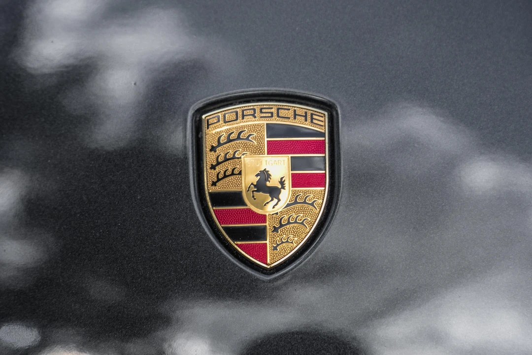 2017 Porsche 971 Panamera S - Image 13 of 31