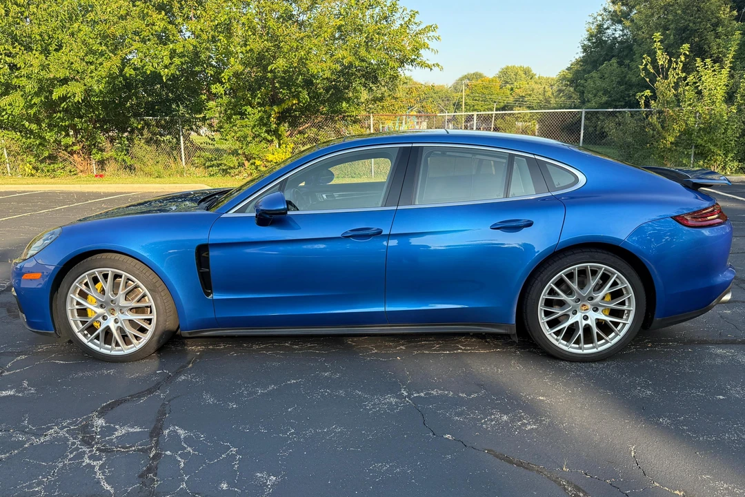 2017 Porsche 971 Panamera S - Image 3 of 31