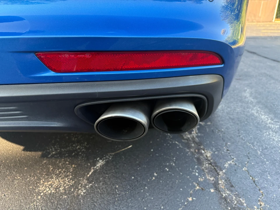 2017 Porsche 971 Panamera S - Image 28 of 31