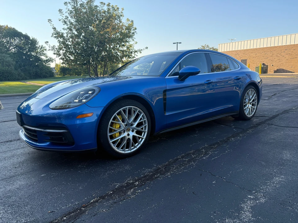 2017 Porsche 971 Panamera S - Image 8 of 31