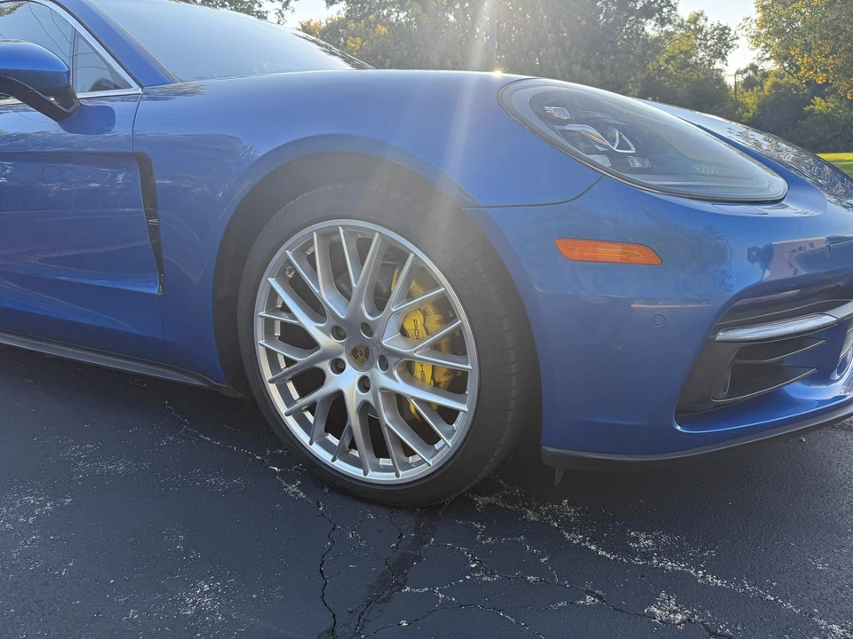 2017 Porsche 971 Panamera S - Image 13 of 31