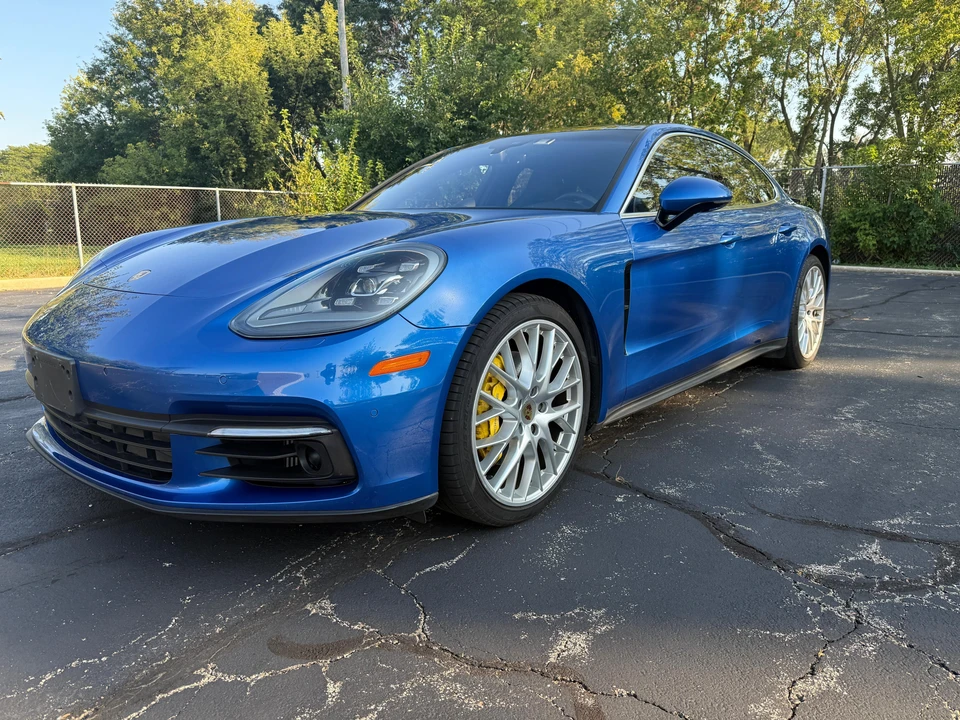 2017 Porsche 971 Panamera S - Image 7 of 31